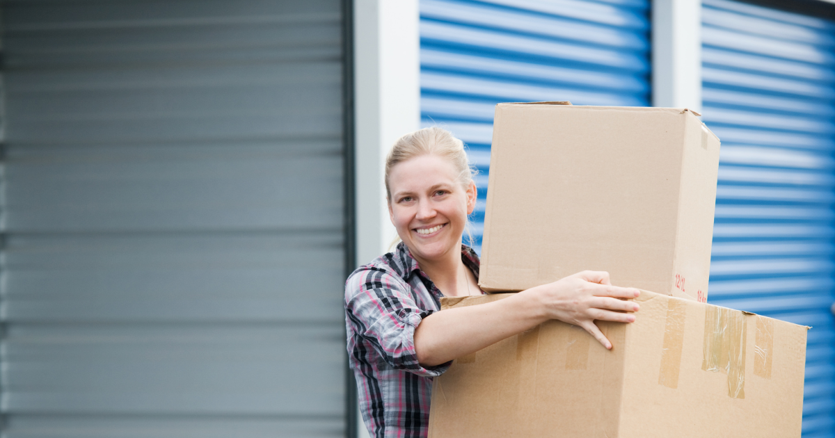women leaving her belongings in a storage unit