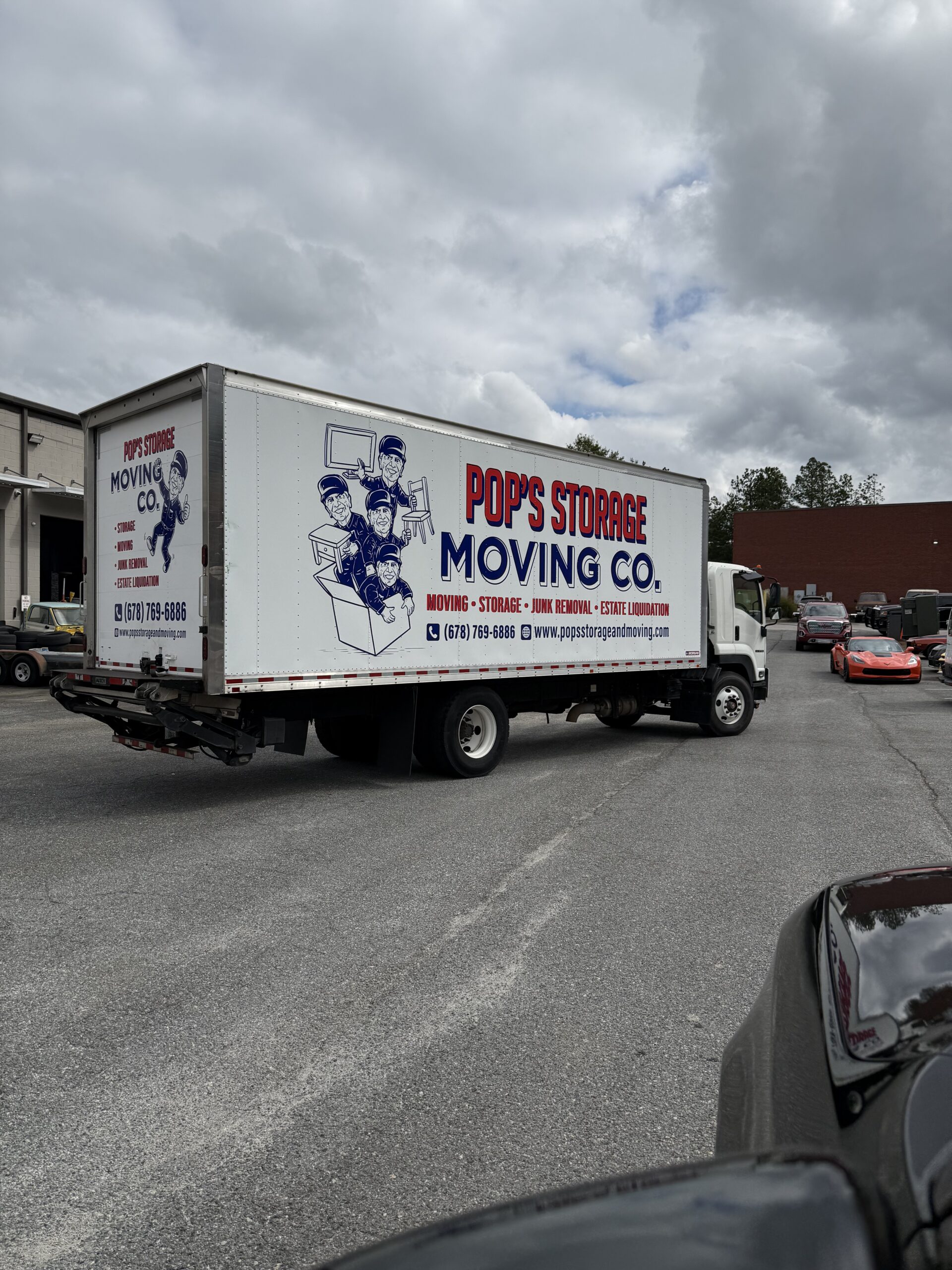 Moving Services in Maysville done by experts with many years of experience